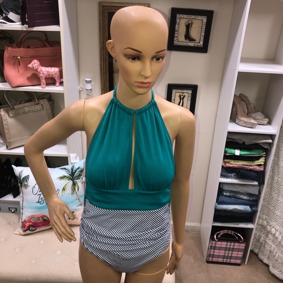 Cupshe NWT! One Piece Swimsuit - Picture 10 of 14